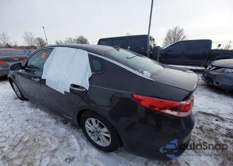 2018 Kia Optima Lx z USA, uszkodzony, nr VIN KNAGT4L30J5238919